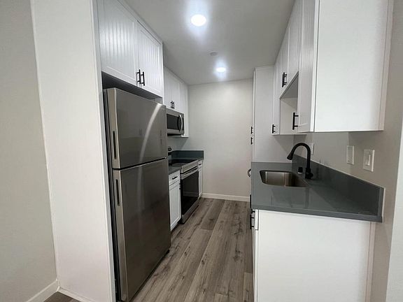 5th image of 14 Mission Ave #14