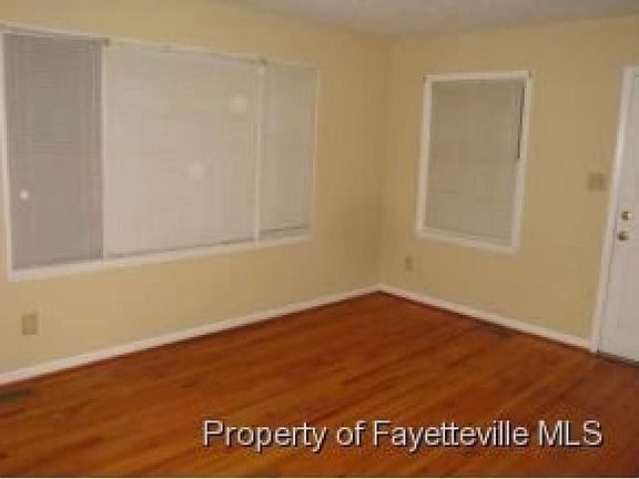 2nd image of 907 Hillsboro St