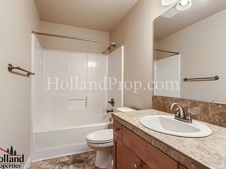 3119 NE Weeping Willow Way — Photo 19
