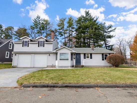 141 Simonich Cir, Chicopee, MA 01013