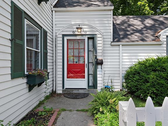 3rd image of 1106 Princeton Ave