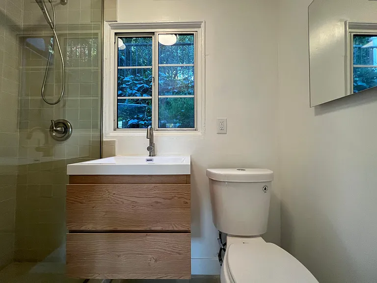 1134 N Coronado St #1/2 — Photo 20