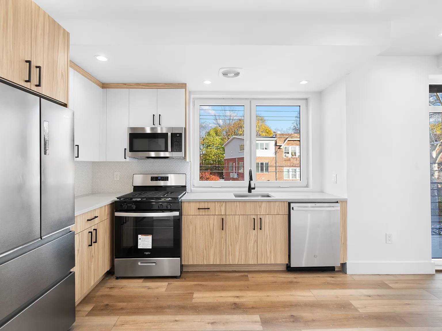 2454 East 15th Street — Photo 2
