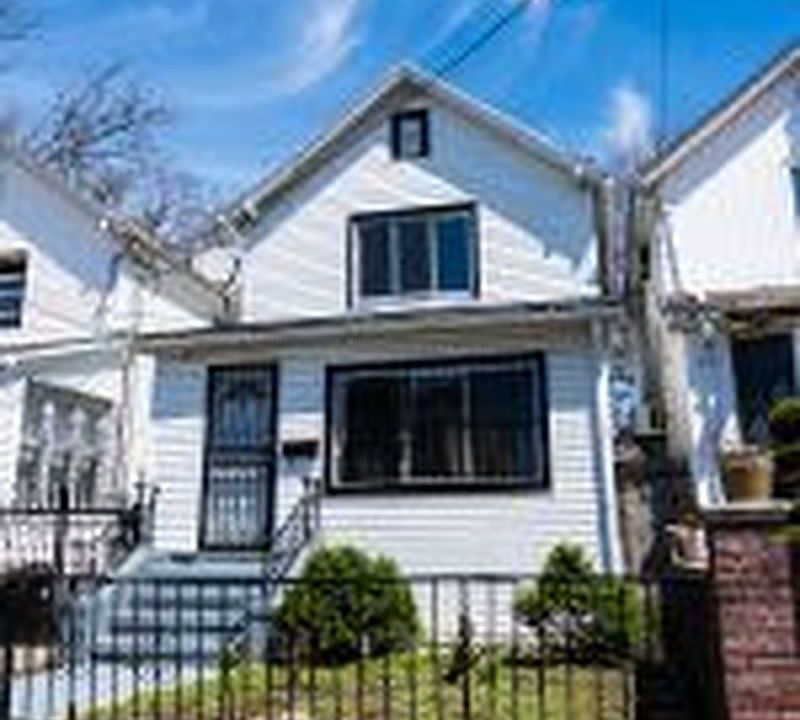 1st image of 94-05 75th St #1