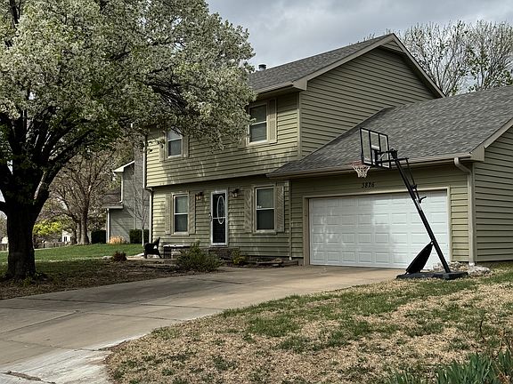 2nd image of 3826 N Rushwood Ct