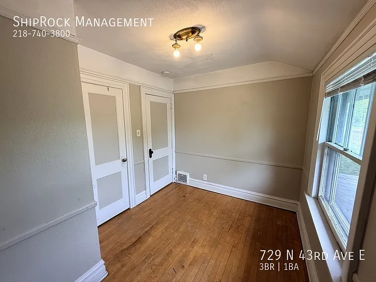 729 N 43rd Ave E — Photo 16