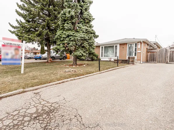 13 Cathcart Cres, Brampton, ON L6T 2A4