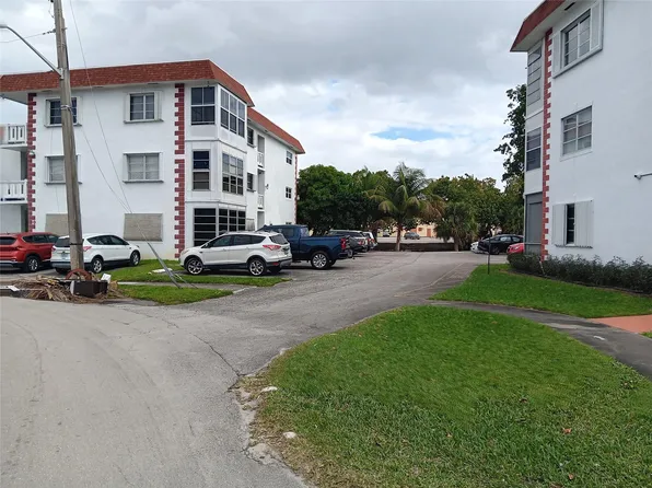 4310 NW 12th Court #203, Lauderhill, FL 33313