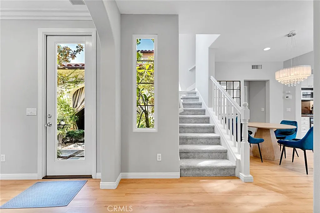 2 bed, 2.5 bath, 1116 sqft, $4,550 — Photo 4