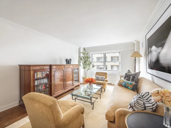 27 East 65th Street image 10 of 13