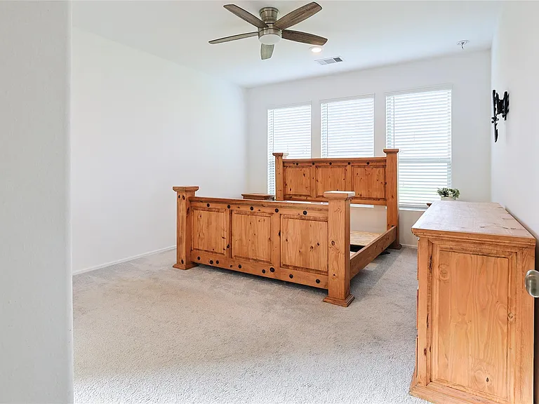 202 Augustine Way — Photo 15