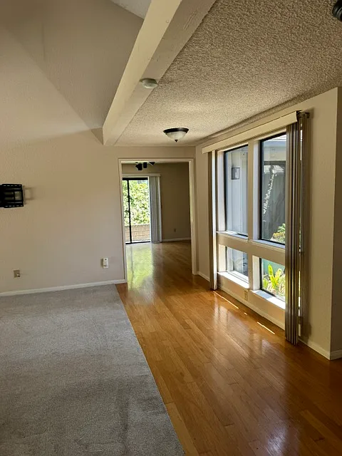 4 bed, 2000 sqft, $4,500 — Photo 4