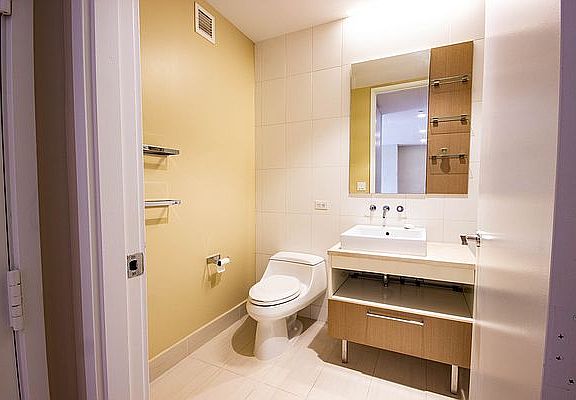 4th image of 1102 49th Ave APT 9H