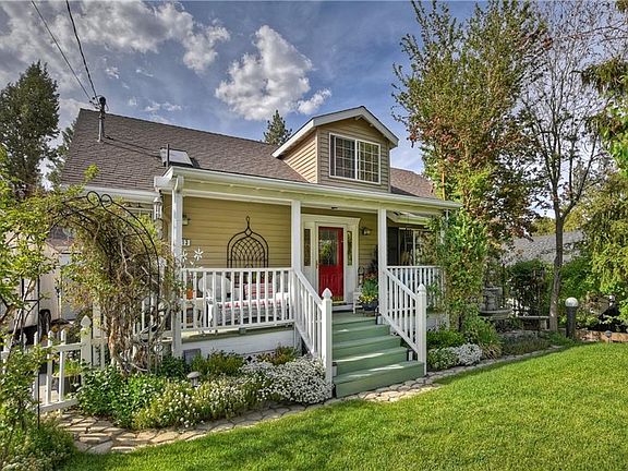3rd image of 213 Gilroy Dr