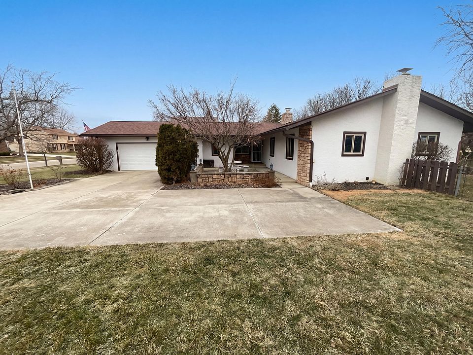 1st image of 6296 Moundview Pl