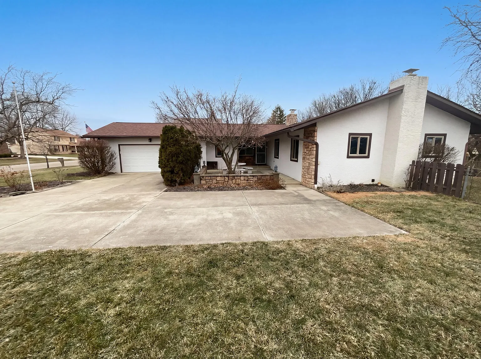 6296 Moundview Pl photo 1