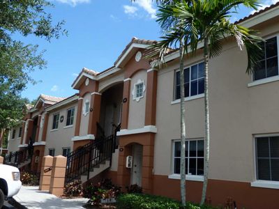 3490 Briar Bay Blvd APT 205, Royal Palm Beach, FL, 33411