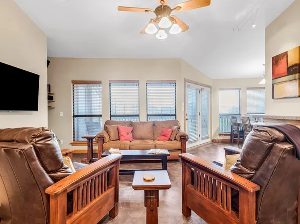 1406 Windsor Rd APT 305, Austin, TX 78703