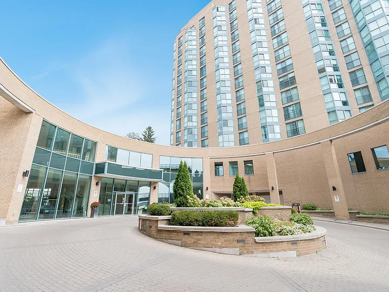 150 Dunlop St E #304 — Photo 7