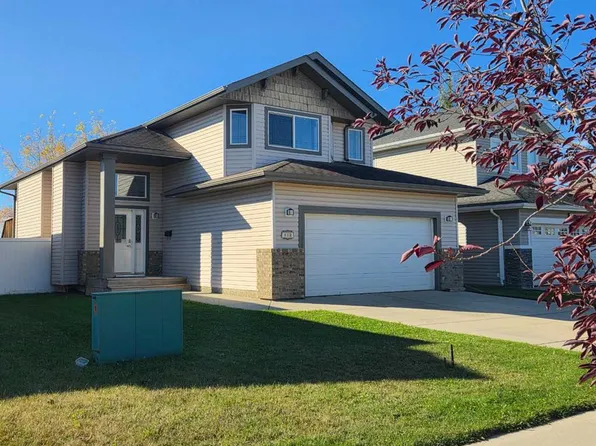 613 N Oak St, Red Deer County, AB T4S 0B5