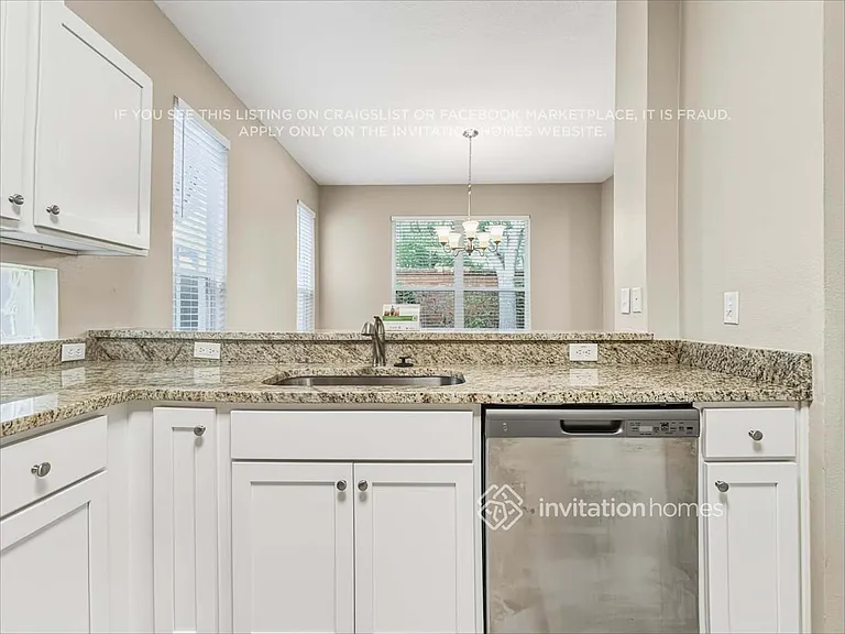 10507 Grayslake Ct — Photo 9