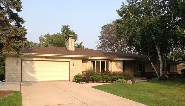 1st image of 2291 Longacres Ln