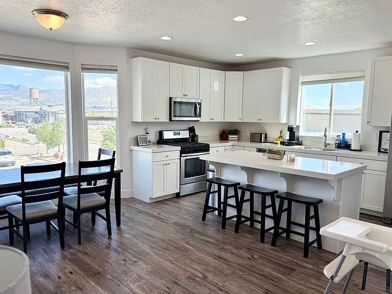 1780 W Torlundy Dr — Photo 5
