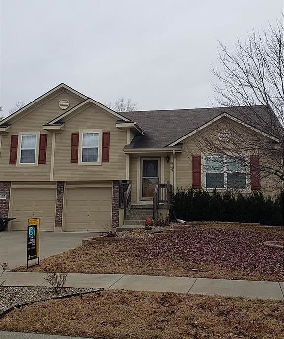 1st image of 1618 NW Nicholas Dr