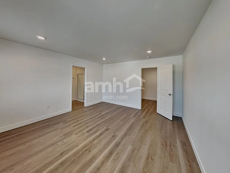 4816 85th Dr NE — Photo 13