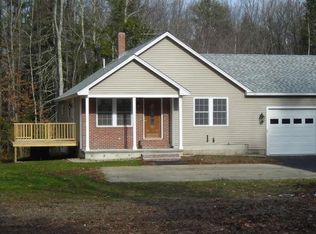 578 River Rd, Buxton, ME 04093