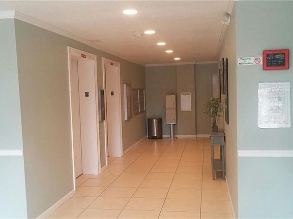 4th image of 1150 Carmel Cir APT 204