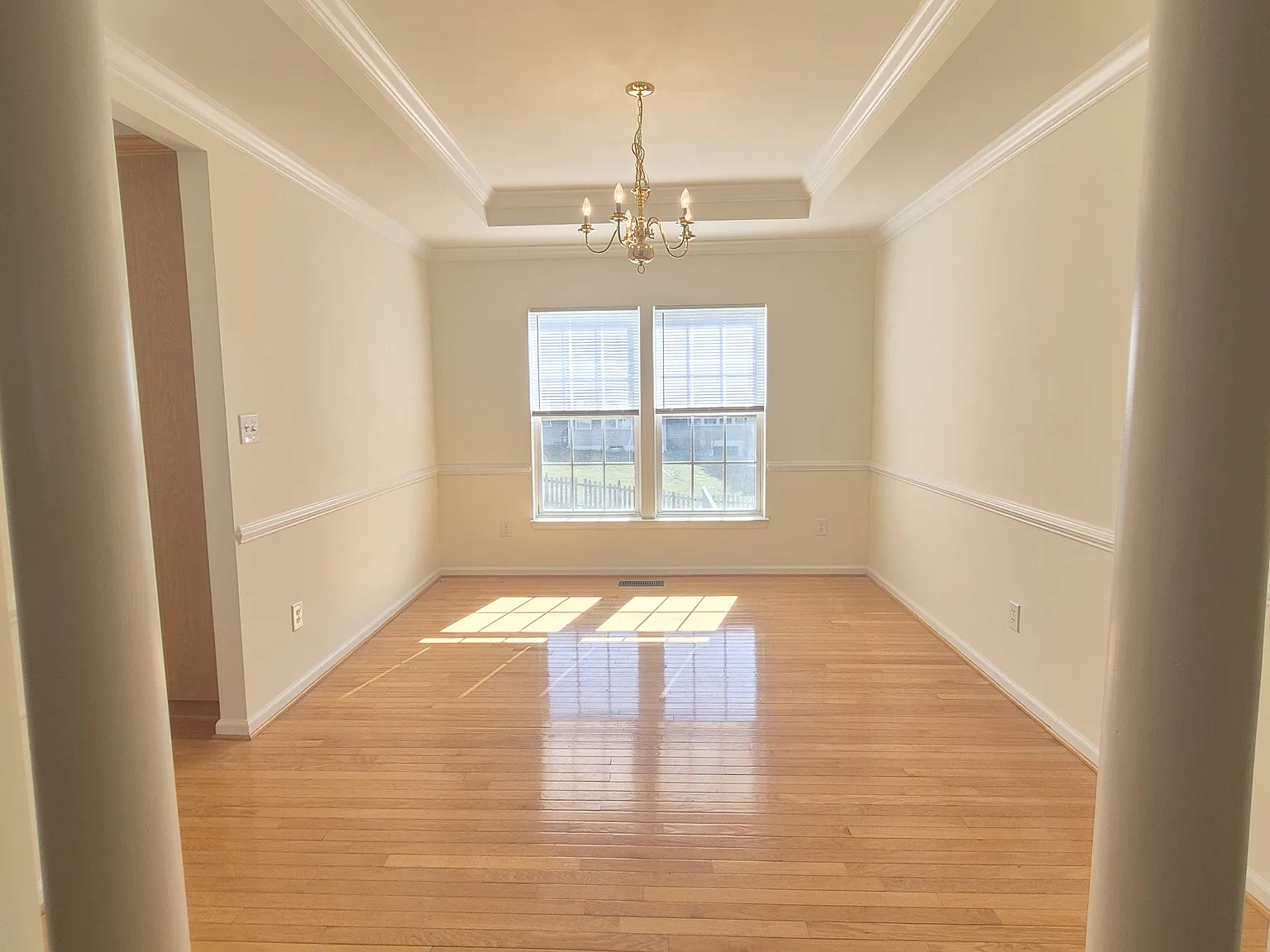 4 bed, 2.5 bath, 2679 sqft, $2,700 — Photo 4