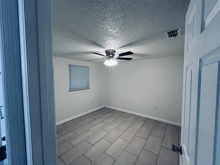 5323 Satsuma Dr — Photo 18