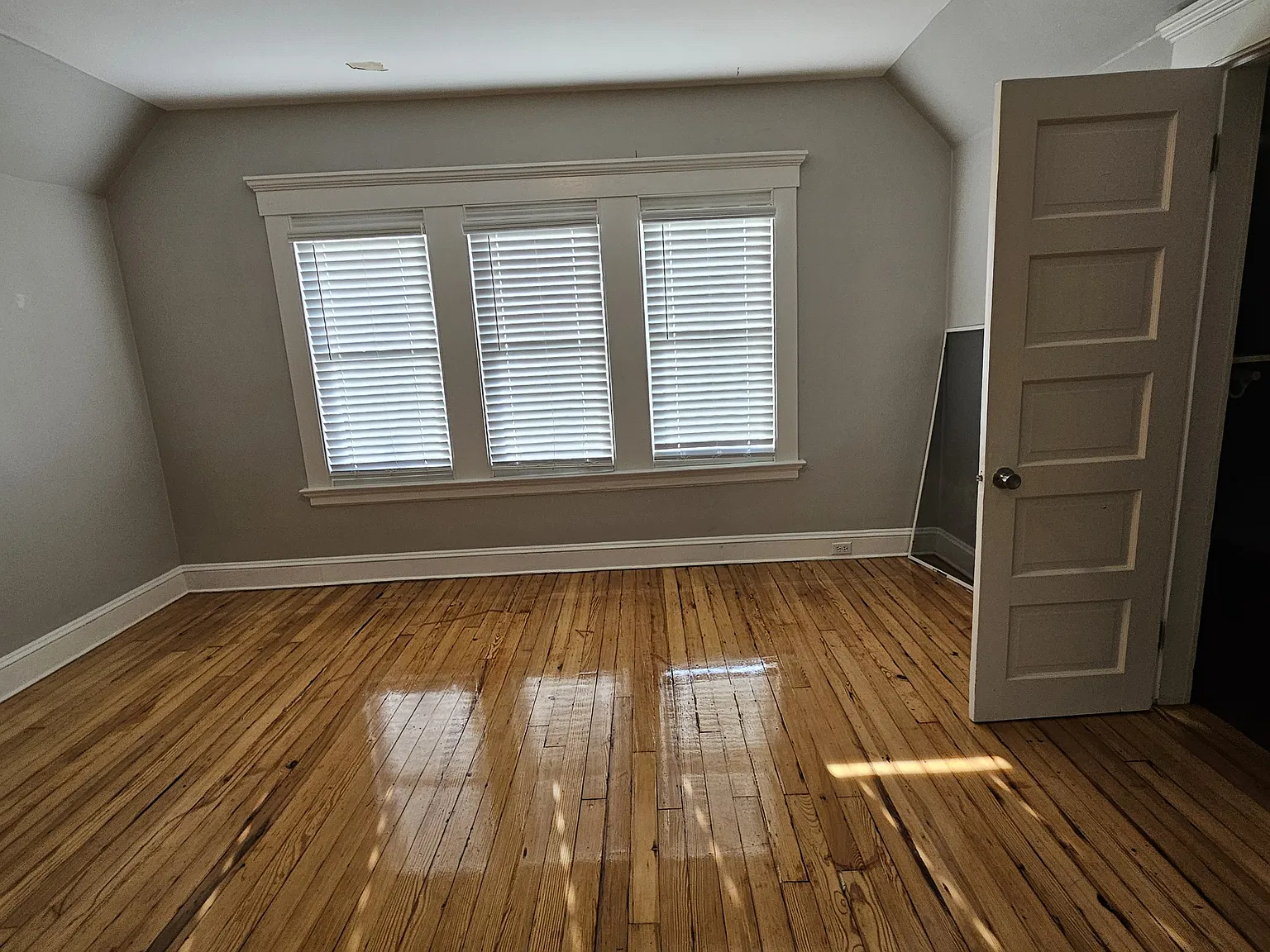 2 bed, $1,675 — Photo 2