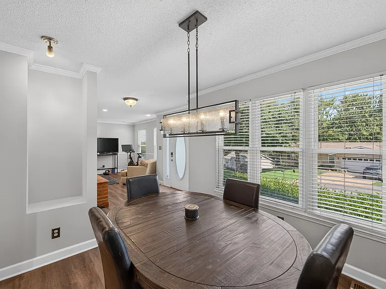 536 Oak Hill Dr — Photo 11