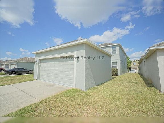 3rd image of 2822 Lantern Hill Ave