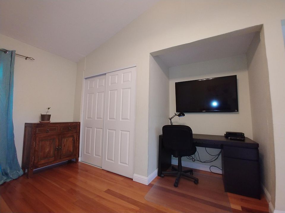 1st image of 12031 Hillside Dr