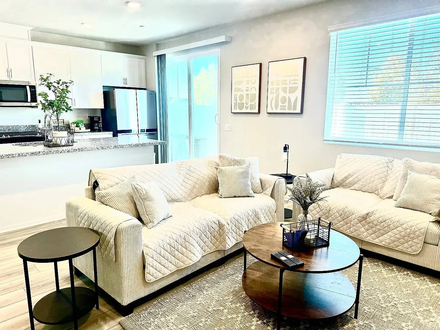 3 bed, 1504 sqft, $6,400 — Photo 1