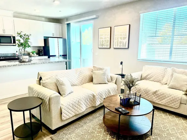 40180 Birchfield Dr, Temecula, CA 92591