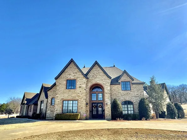 1250 Wilcox Cir, Tahlequah, OK 74464