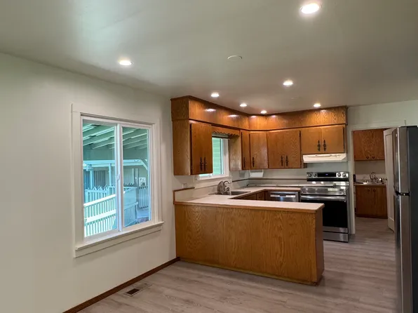 1124 5th St, Prosser, WA 99350