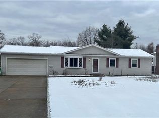 7076 Schoepf Dr, Northfield, OH 44067