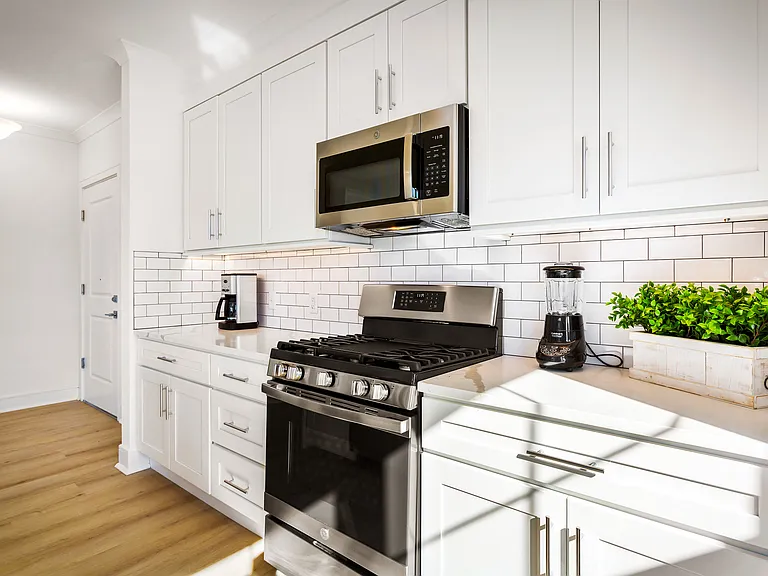 The Westwood at Long Branch — Photo 11
