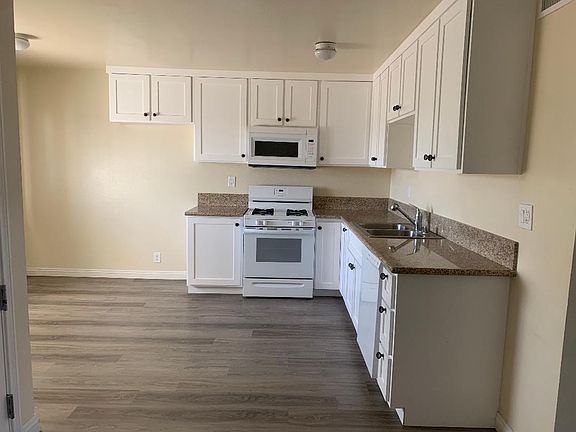 2nd image of 912 S Ash Ave APT 6