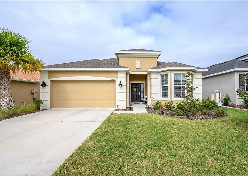 1st image of 8322 Willow Beach Dr