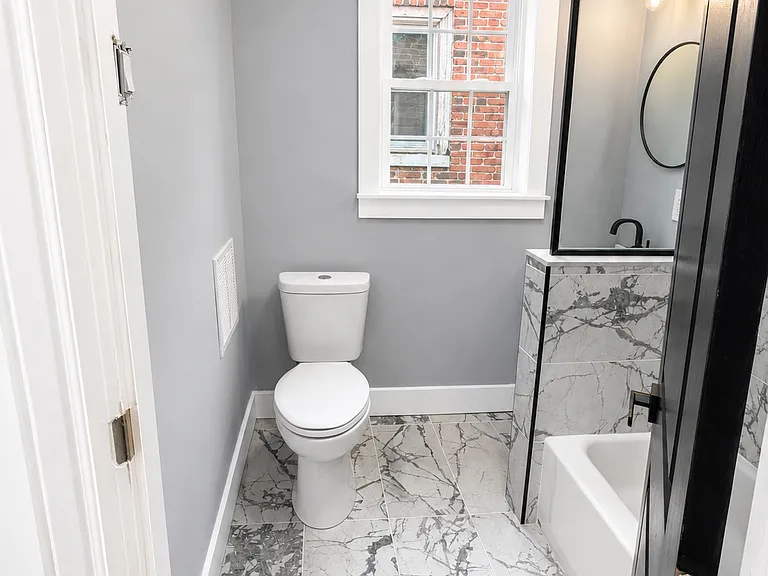 1209 Atlantic Ave — Photo 3