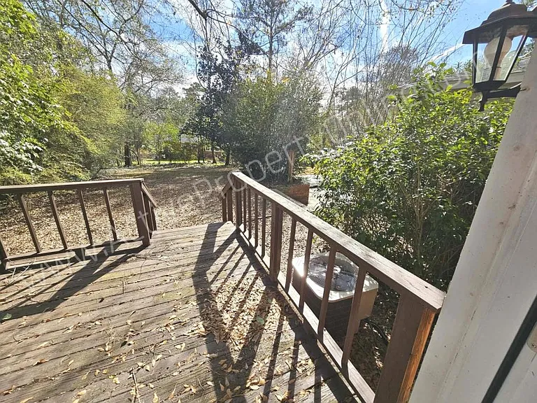 777 Windsor Rd — Photo 14