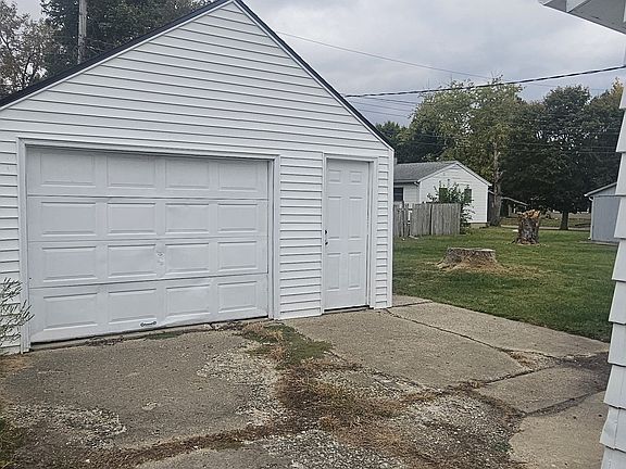 2nd image of 2856 E Cardinal Dr