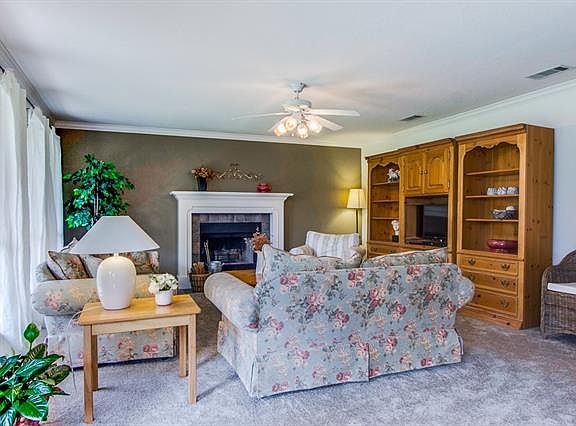 5th image of 1502 New Haven Dr