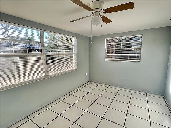 4th image of 11205 Yew Tree Ave